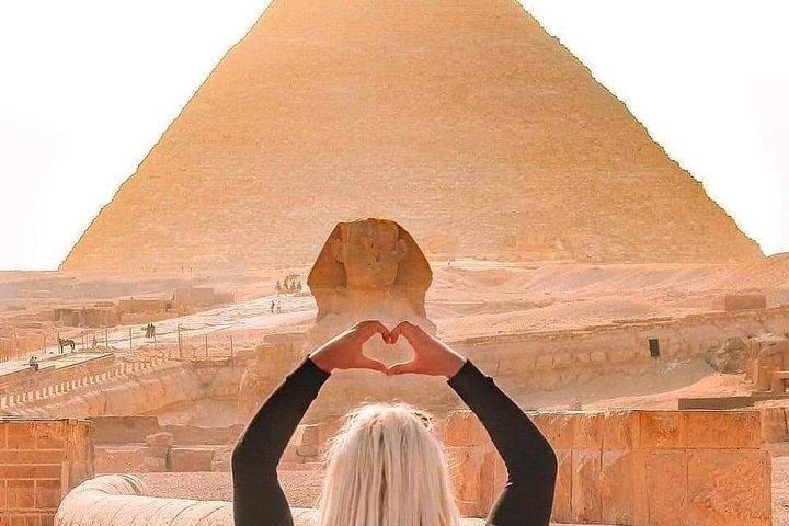 Half Day Tour to Giza Pyramids and Sphinx from Cairo