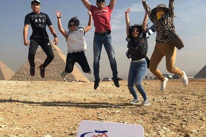 Half Day Tour to Giza Pyramids and Sphinx from Cairo