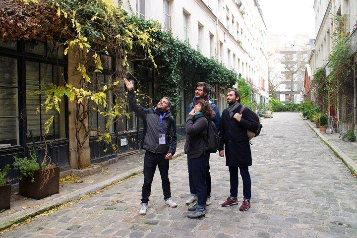 Local Food Market Walking Tour near the Marais