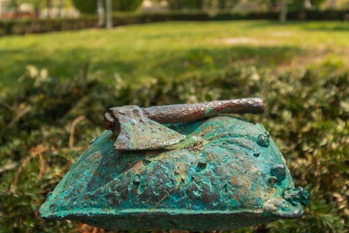 4 hours long private walking tour in Budapest