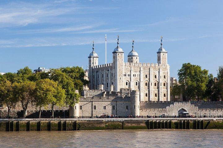 VIP Early Access: Opening Ceremony Tower of London & Bridge Entry
