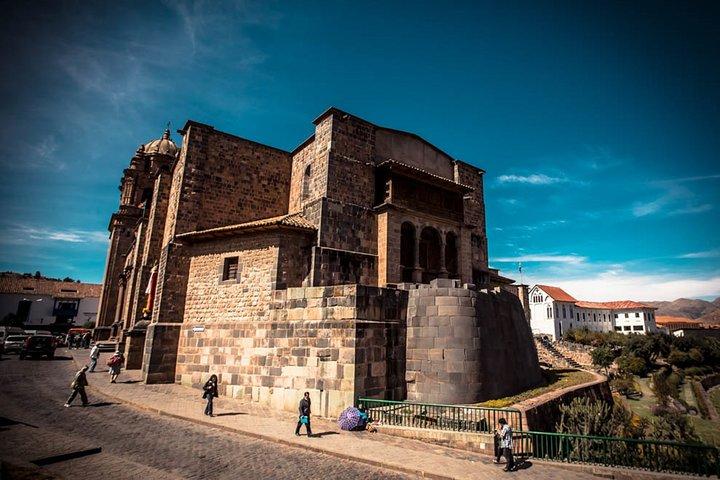 Private Walking Tour to Coricancha, Cusco Cathedral and San Pedro Local Market