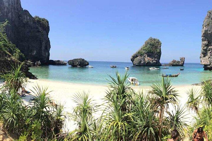 Luxury Private Speed Boat Charter - Phi Phi Sunrise