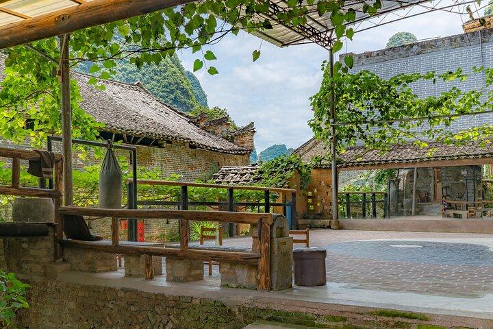 One Hour Yangshuo small group Tai Chi Courses from Yangshuo hotel
