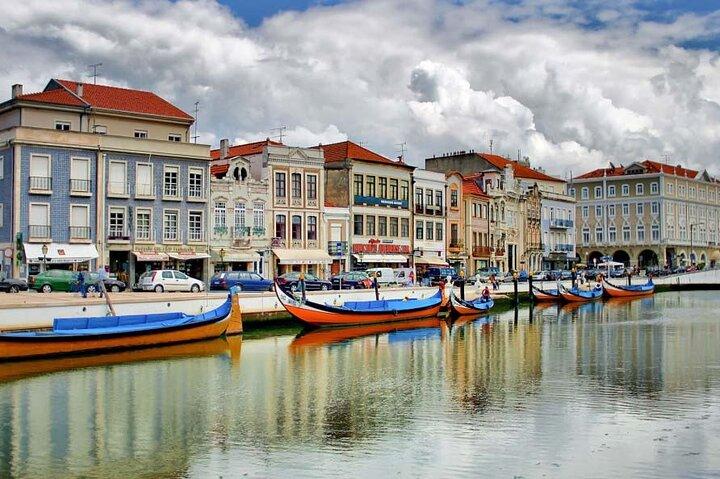 Private day tour of Coimbra and Aveiro from Lisbon