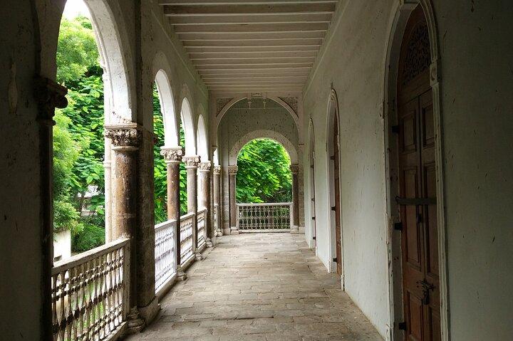 Full-Day Private Sightseeing Tour of Pune