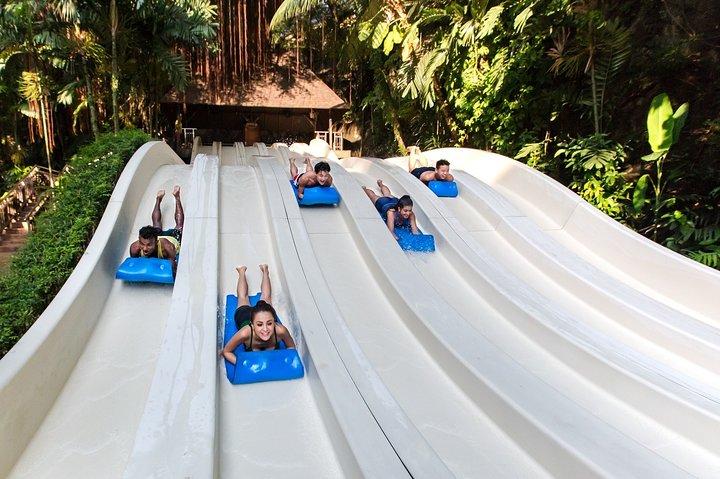 Sunway Lagoon Theme Park Ticket and 1 WAY Transfer (SIC – shared transfer)