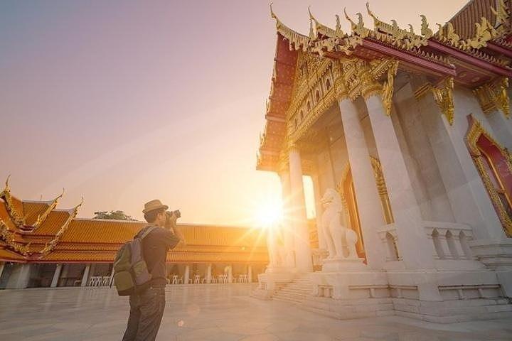 Explore Culture of Bangkok with Private Guide and Driver