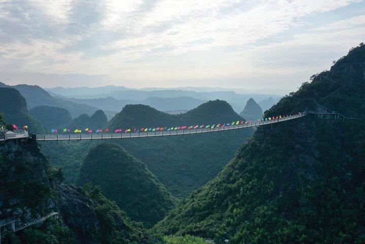 1-Day Tour:Yangshuo Yulong Bamboo Boat and Ruyi Peak Cable Car from Guilin Hotel