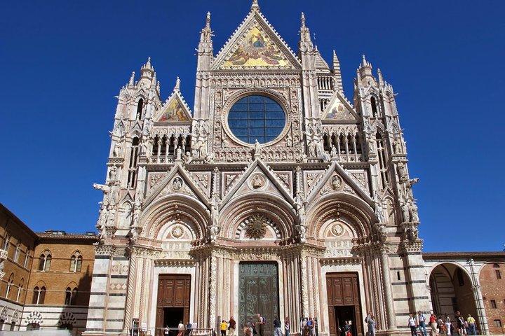 Livorno Shore Excursion: Private Day Trip to Siena and San Gimignano