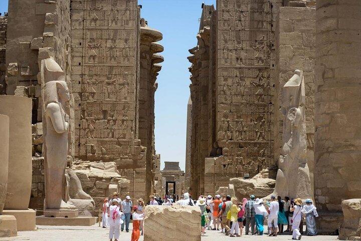 Cairo : Guided Tour to Luxor East and West banks by Overnight Seated train
