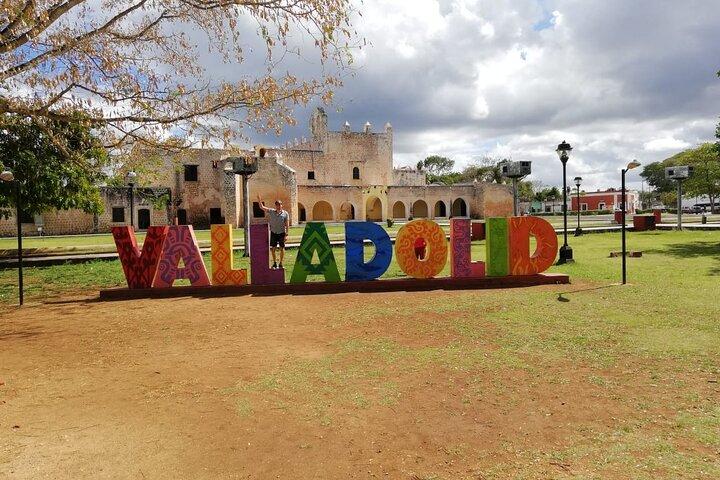 CHICHEN-ITZA MARAVILLA - Cenotes & Valladolid Private Tour