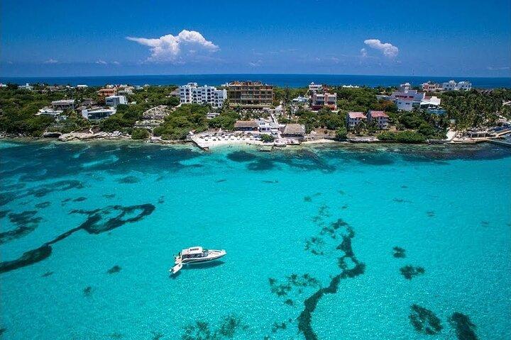 Isla Mujeres Catamaran Luxury Sailing Experience from Puerto Morelos