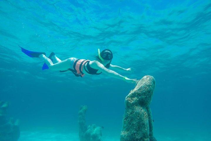 Half Day Sailing Private Catamaran to Isla Mujeres