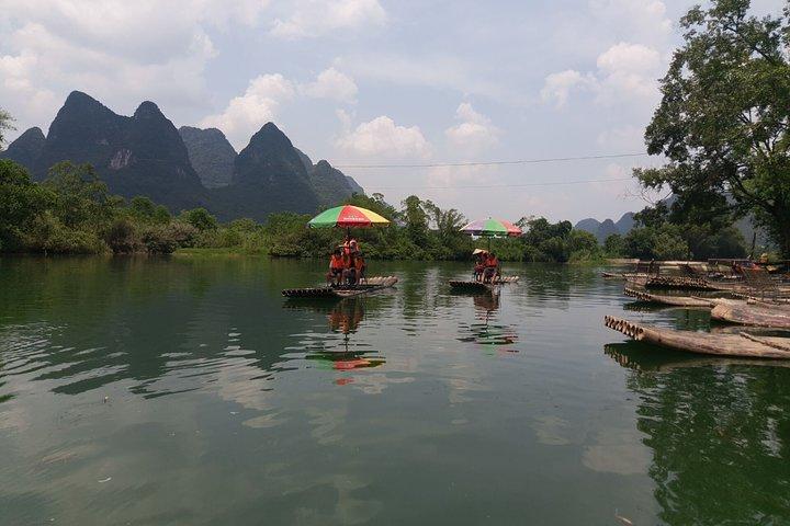1-Day Tour:Yangshuo Yulong Bamboo Boat and Ruyi Peak Cable Car from Guilin Hotel