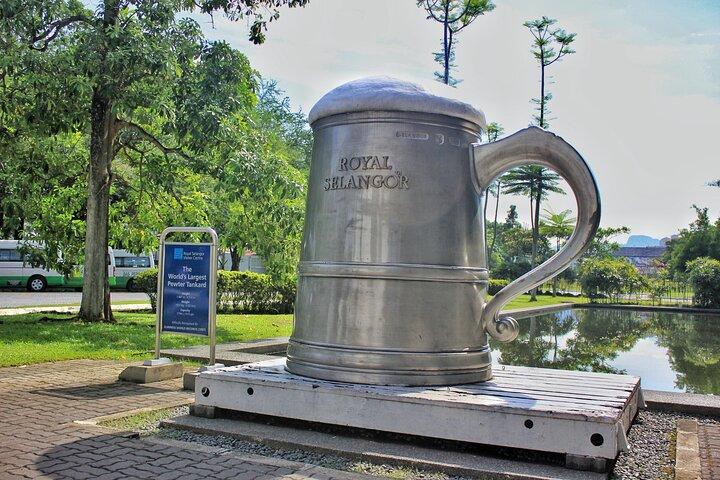 Country & Batu Caves Half-Day Tour (Private Tour)