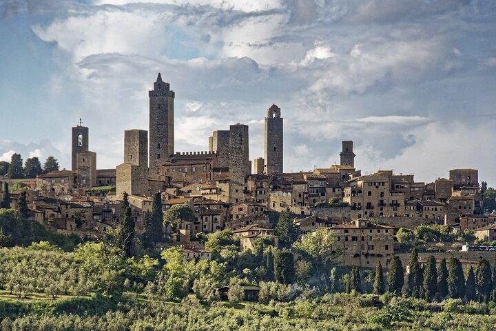 San Gimignano Private Walking Tour With A Professional Guide