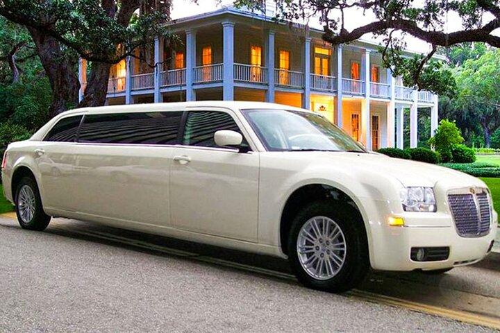 Colombo Airport (CMB) to Colombo City Private Transfer by Aurian Limousine