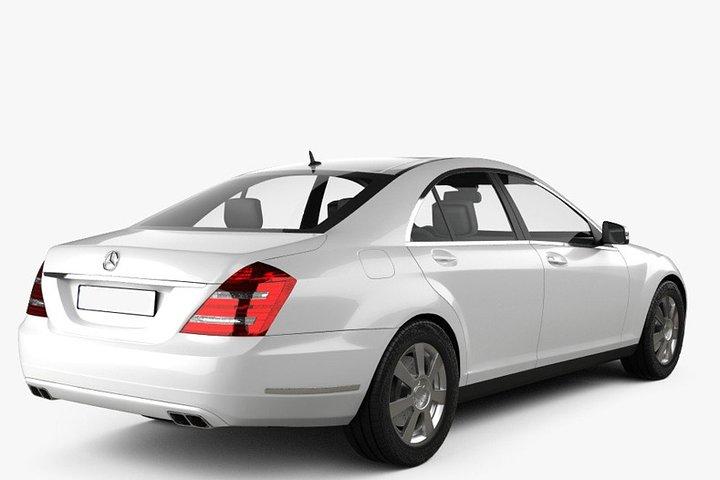Colombo Airport (CMB) to Colombo City Private Transfer by Mercedes Benz E200