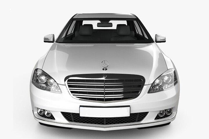 Colombo Airport (CMB) to Colombo City Private Transfer by Mercedes Benz E200