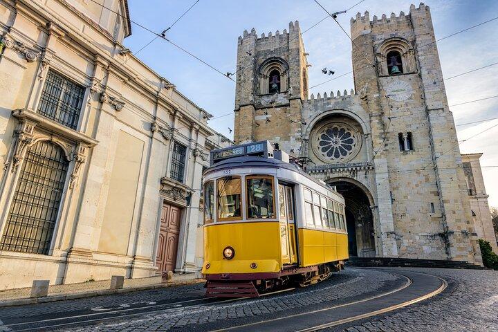 Lisbon Private Full Day Walking Tour