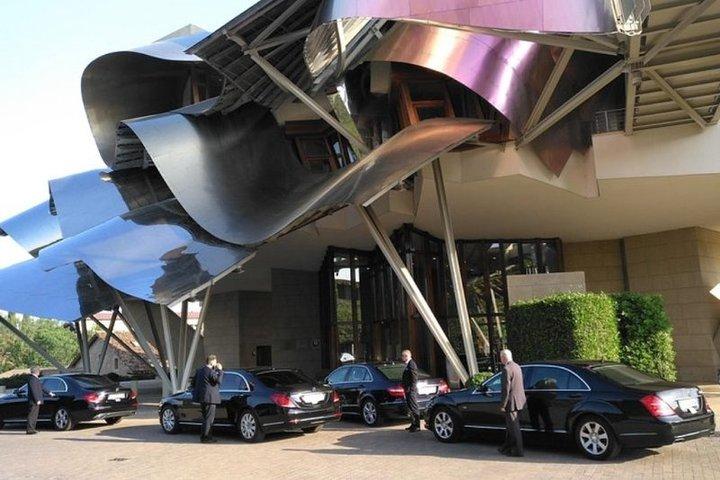 Private Transfer from San Sebastian city to Bilbao Airport