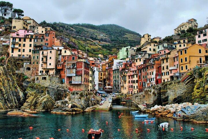 Private Day Trip to Cinque Terre and Pisa from Florence