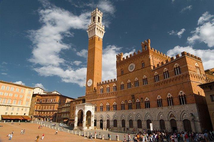 Private daytrip to Siena & Chianti wine country, with wine tasting from Florence