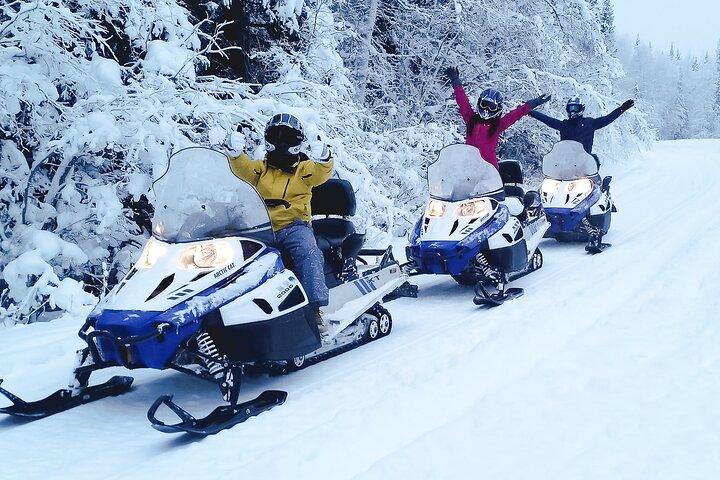 Alaska Snowmobile Adventure Tour