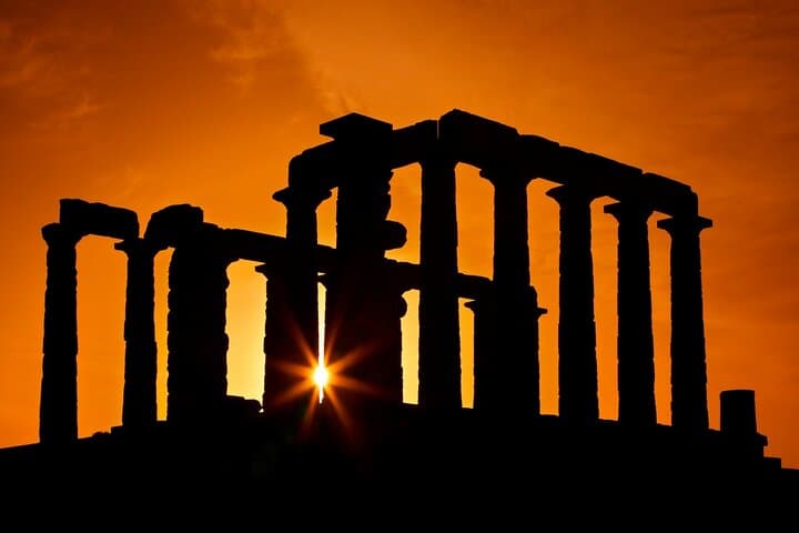 Temple of Poseidon sunset @ Cape Sounio (And dinner time)