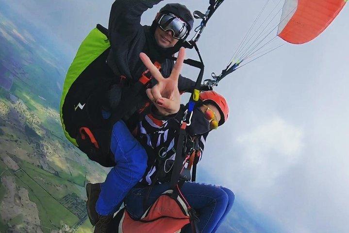 Flying Paragliding Over Medellín