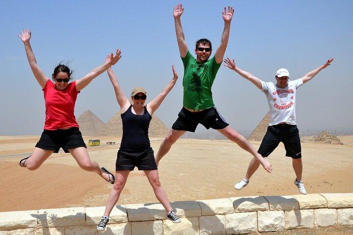 Layover Tour to Giza Pyramids, Sakkara & El khalili bazaar