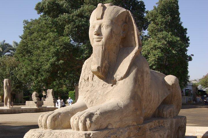 Full Day Private Tour to Giza Pyramids, Memphis and Sakkara Pyramids with lunch