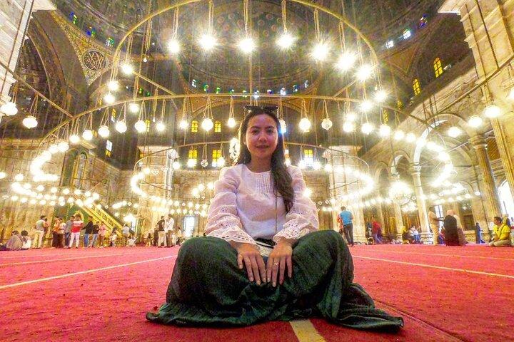 Explore Cairo Highlights: Giza Pyramids, Sphinx, Egyptian Museum & Cairo Citadel