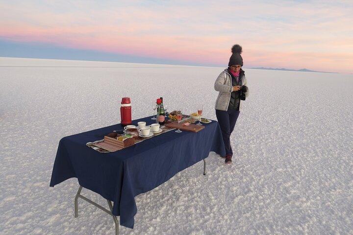 5 Days Uyuni Salt Flats with English Guide by Bus from La Paz