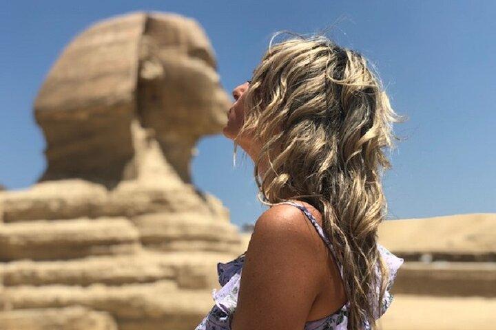 Economical Full Day to the Pyramids of Giza , Sakkara, Dahshur , and Memphis