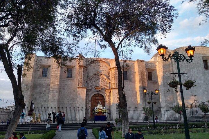 Arequipa Walking Tour city center and drinks experience