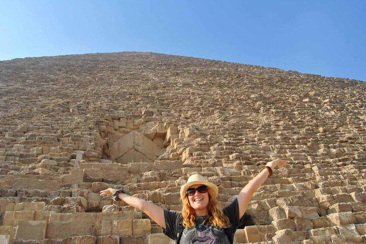 Giza Pyramids, Old Cairo, Citadel Private Tour Including Lunch