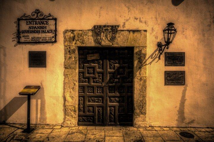 San Antonio Ghost Tour – Madams & Mayhem & Haunted History