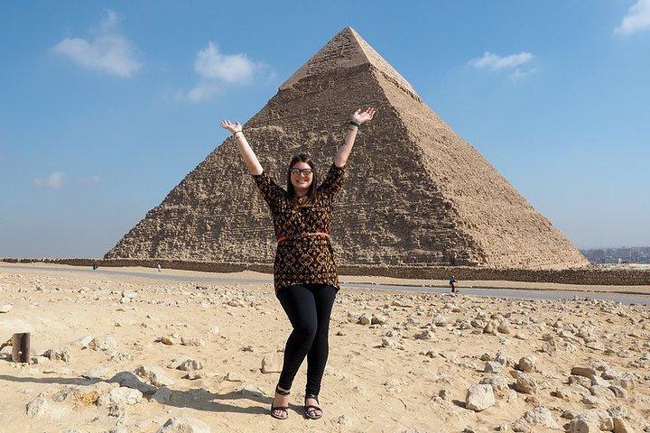 Explore Giza Pyramids, Sphinx and valley temple in half day tour