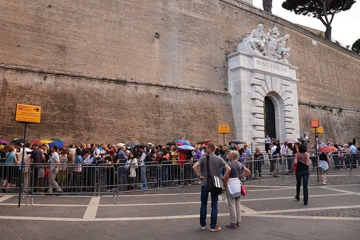 Private Tour: Vatican Museums, Sistine and St Peter's Basilica