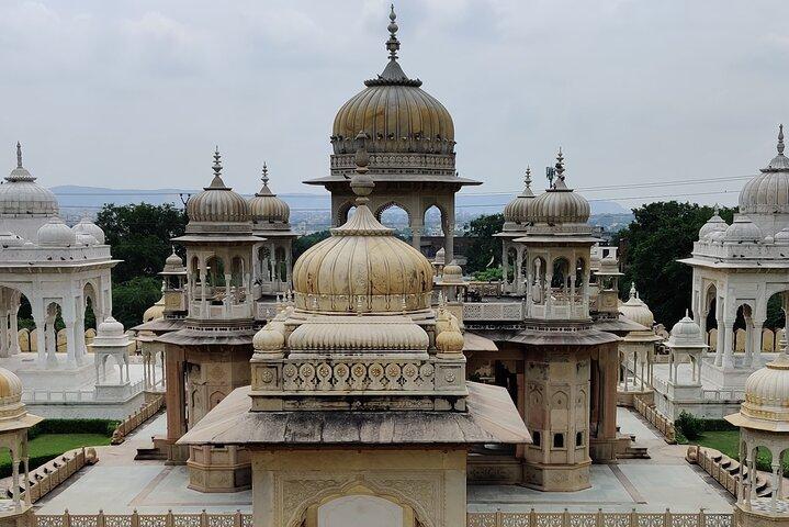 Jaipur City Day Trip from Delhi with Buffet Lunch