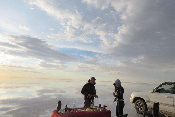 Luxury 2 Days Trip from La Paz to Uyuni Salt Flats by Flight