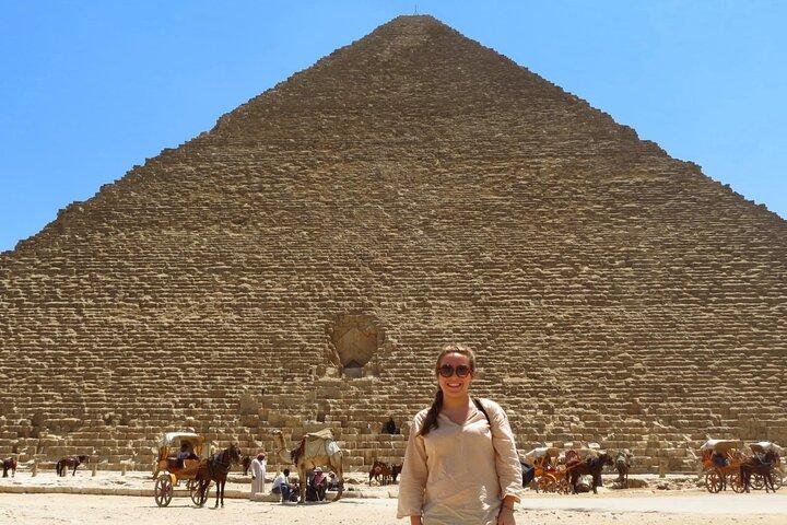 Day tour to Giza pyramids, Sphinx and Nile Dinner Cruise with Live Show