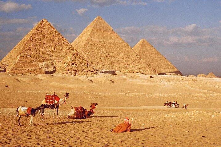 Private full day tour to Memphis,Saqqara,Giza Pyramids & Sphinx