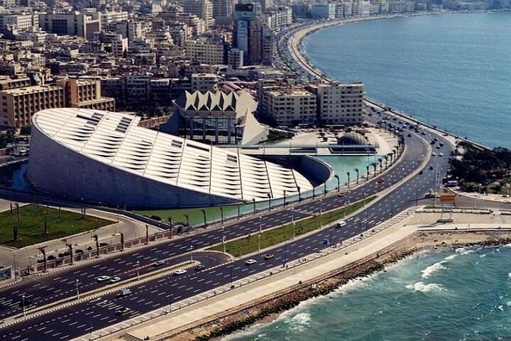 Cairo, Giza Pyramids and Alexandria in 3-Day Tours from Cairo Airport