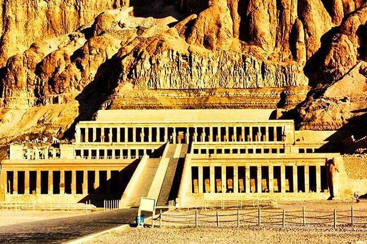 A full day to discover the west bank of Luxor