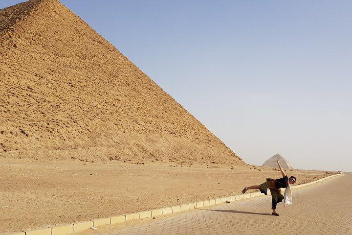 Giza Pyramids, Sakkara, Memphis & Dahshur Full Day Tour