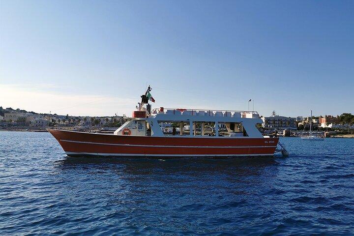 Mini-cruise tour to the Caves of Santa Maria di Leuca