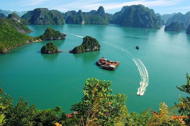 Halong Bay Discovery Cruise Luxury 1 Day